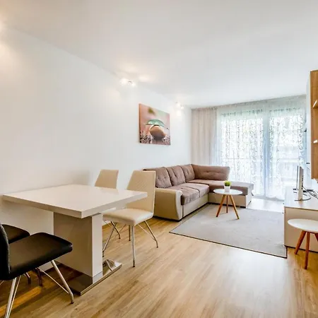 Mf Silverbeach 112