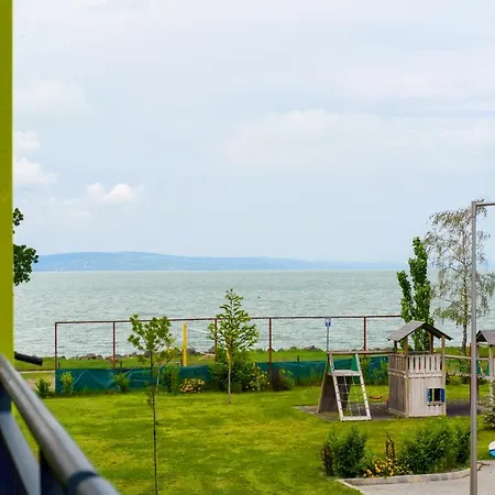 Myflat Silverbeach 112 *